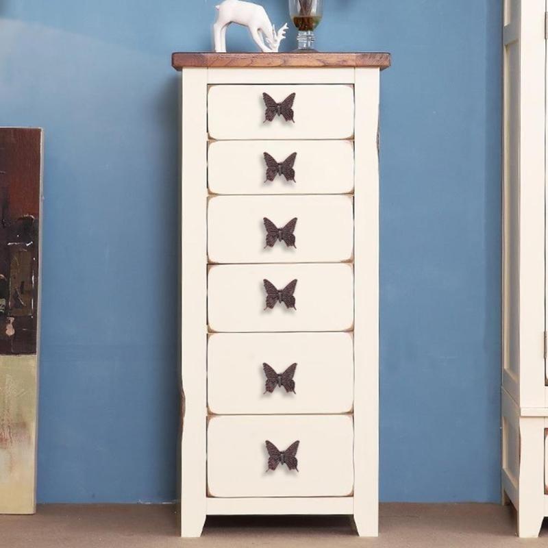Vintage Art Butterfly Replica Pattern